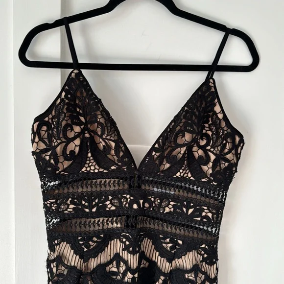 Saylor Fringe Embroidery Black Lace Dress Size M - Picture 4 of 11